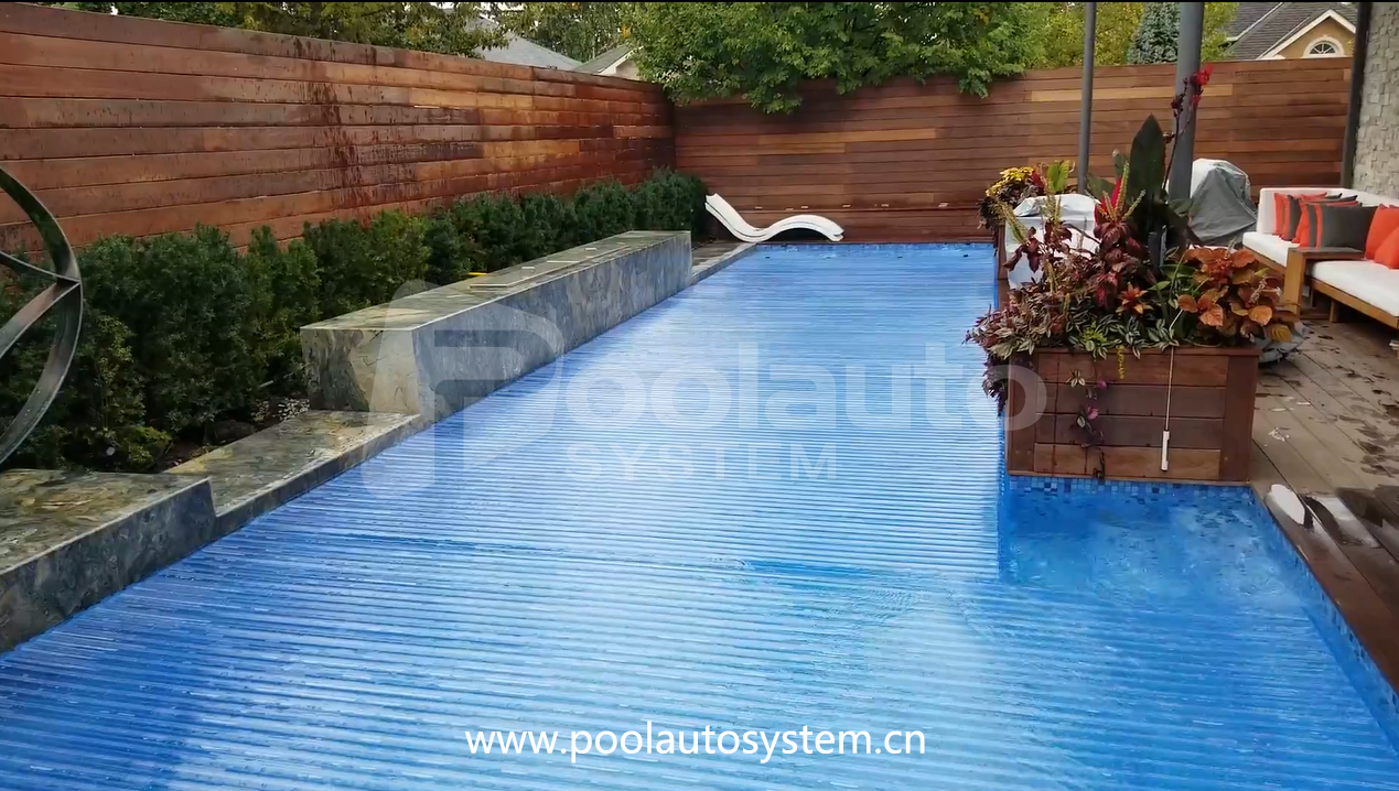 PC/PVC卷轴式游泳池盖工程案例